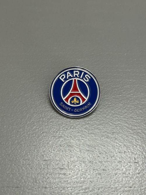Paris Saint Germain PSG Football Crest Logo Metal Pin Badge — image 1