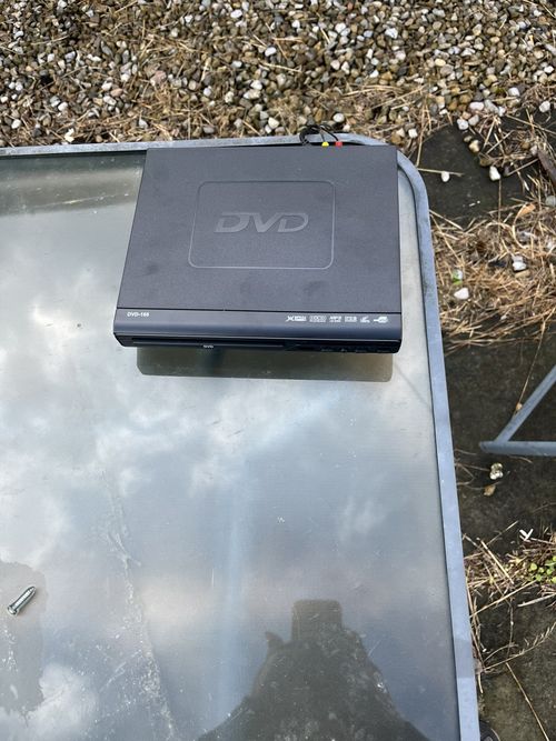 2026 DVD Player All Region Free DVD CD Disc Player AV Output USB Remote Control — image 3