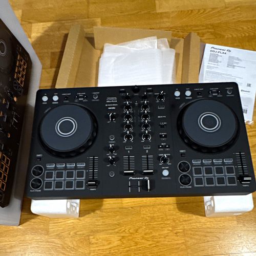 Pioneer DJ DDJ-FLX4 2-Channel DJ Controller + JSRANIS Carry Case Bundle — image 1