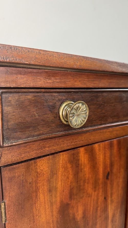 Mid Century Retro Vintage Cabinet Side Table Bedside Cupboard  — image 12