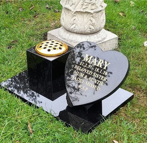 Memorial Stone Gravestone Granite Cemetery Headstone Flat Heart Grave Plaque — image 2