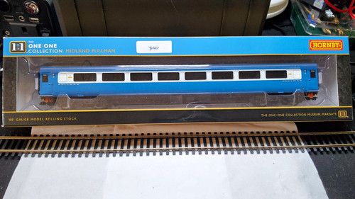 Hornby R40172 Midland Pullman Mk3 First Class Open Coach M41176 OO 1:76