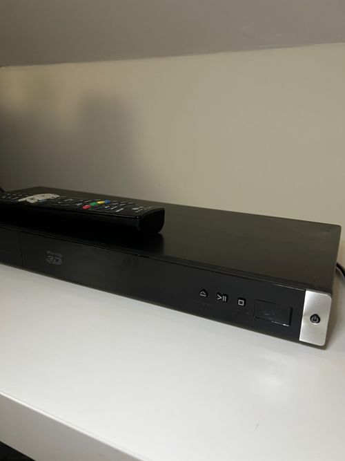 LG BP520 3D Blu Ray player DVD MULTI REGION 1-6 Blu Ray region 2 HD DivX — image 5