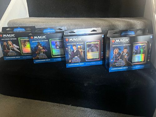 Wizards of the Coast MTG Doctor Who Commander Deck Lot 4x 100 Cards EN 2023
