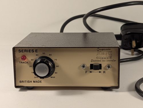 Gaugemaster Series E Electronic Loco Controller — image 2