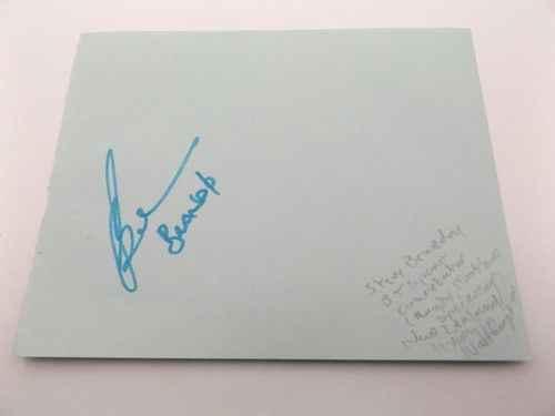 5.5" x 4.5" AUTOGRAPH BOOK PAGE SIGNED BY STEVE BRANDON - BT TNT SPORT PRESENTER