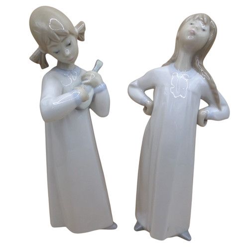 Lladro Porcelain Figurines 4871 Girl with Guitar 4872 Girl Stretching Retired
