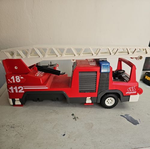 Playmobil Fire Engine Truck Bundle Spares Or Repairs Fire Engine Truck — image 6