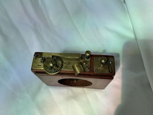 Thornton-Pickard Patent Time Shutter Mahogany And Brass — image 5