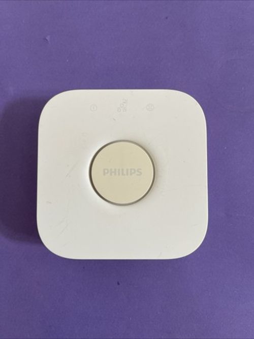 Philips Hue White Model 3241312018A - No Power Adapter Included