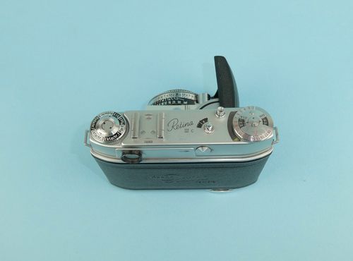 1957 Kodak Retina IIIc (Type 021 II) rangefinder outfit. Cased with three lenses — image 12