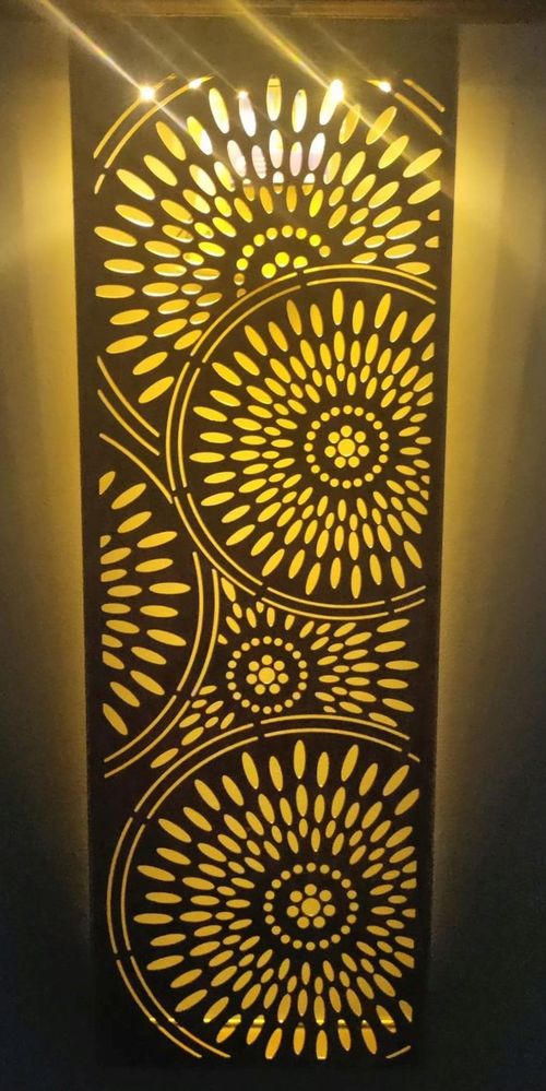 Bronze Garden Wall Art Solar Light Panel Light Up Garden Wall Decoration 60cm — image 6