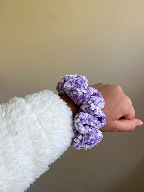 Purple & White Fabric Hair Scrunchie Round Hair Tie for Women Adult — image 1