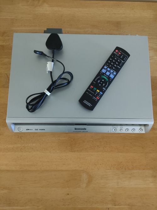 Silver Panasonic DMR-EX85 HDD DVD Freeview Recorder + Remote | Tested & Working  — image 3