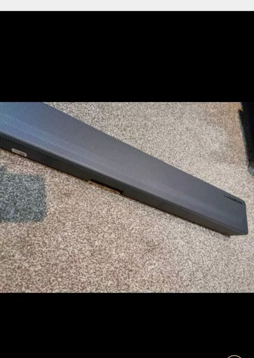 Samsung Harmon Kardon Sound Bar Almost Brand New — image 4