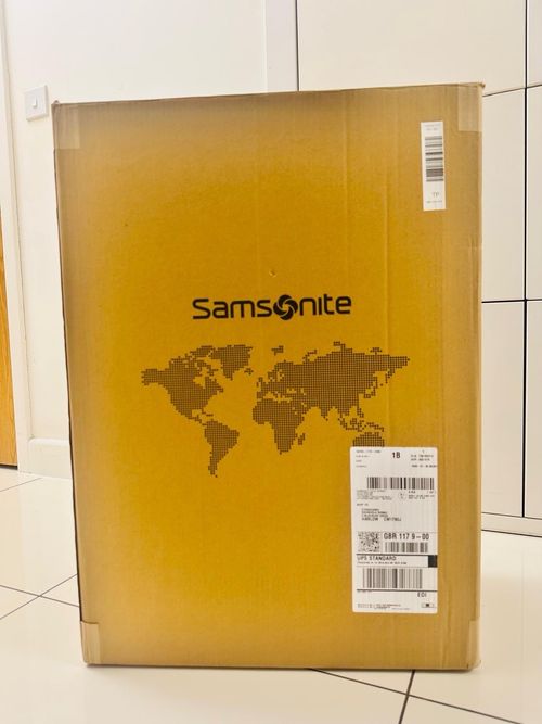  Samsonite Element / Cabin Hardside Suitcase/Luggage /4 Wheel Spinner/ — image 6
