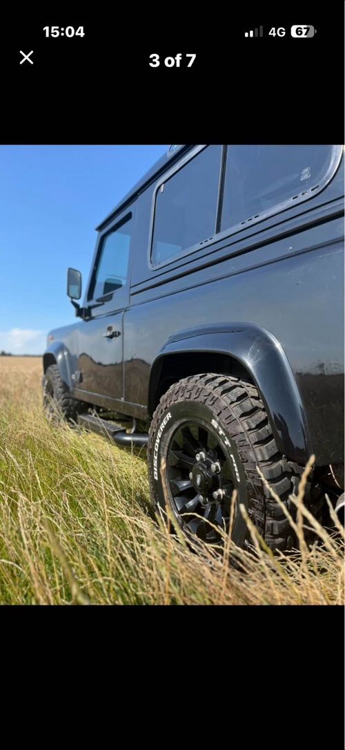 Land Rover Defender 90 — image 4