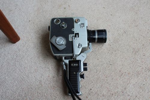 Cinemax 85E Auto Zoom Vintage Movie Camera  untested but motor runs — image 3