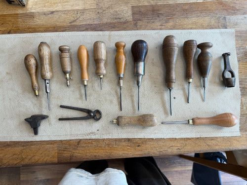 VINTAGE UPHOLSTERY/LEATHER WORKERS TOOLS 
