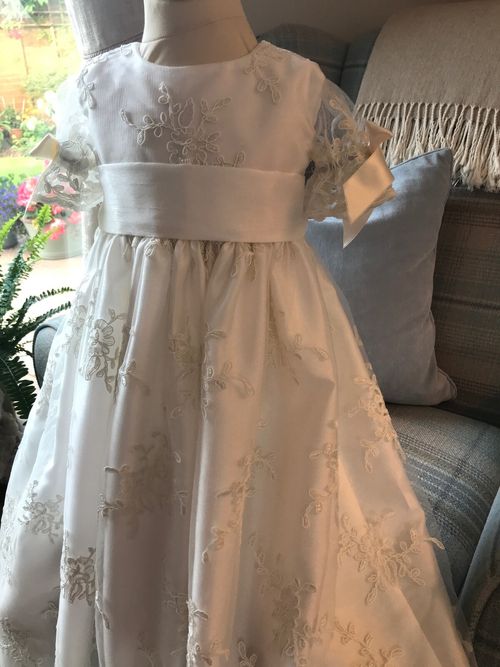 LACE CHRISTENING GOWN AND BONNET HEIRLOOM BAPTISM DRESS IVORY — image 10