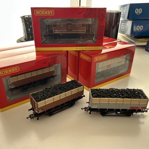 Hornby 7x BR 20t Coke Hopper Wagons Various Numbers with Coal Grey & Brown
