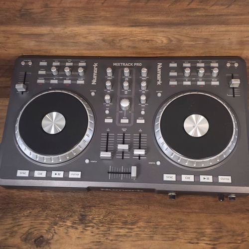 Numark Mixtrack Pro DJ Controller 2-Channel Professional USB Mixer Black Grey — image 3