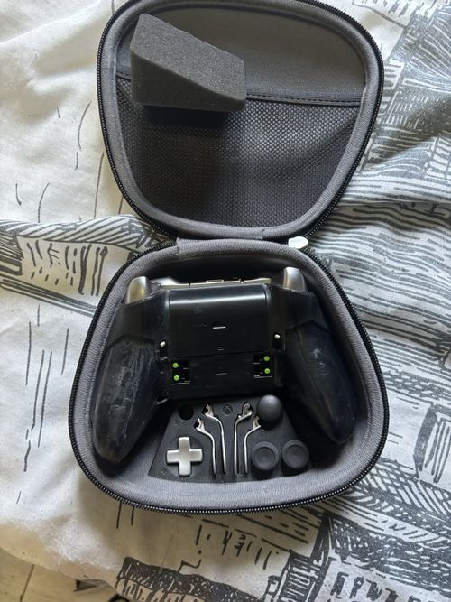 Microsoft Xbox Wireless Controller Bundle w/ Carrying Case, Grips & D-Pad — image 2