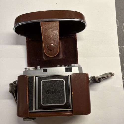 Vintage Kodak Retina IIa Camera with Original Case  — image 6