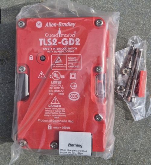  Allen Bradley 440G-T27127 Series C TLS1-GD2 Guardmaster Safety Switch 24V AC/DC