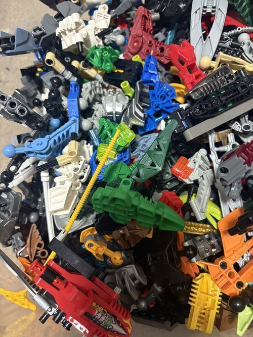 JOB LOT 250g (1/4 Kg) OF LEGO BIONICLE & HERO FACTORY ASSORTED PIECES Bundle — image 5
