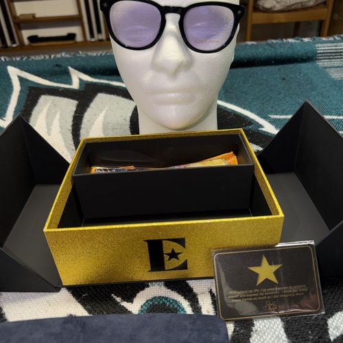 Elton John Master Collection Sunglasses with Box Case and Cloths — image 9