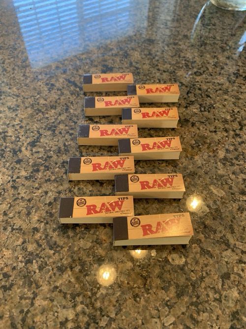 RAW Rolling Paper Tips Smoking Genuine Roach Roaches Book Filter Tips — image 2