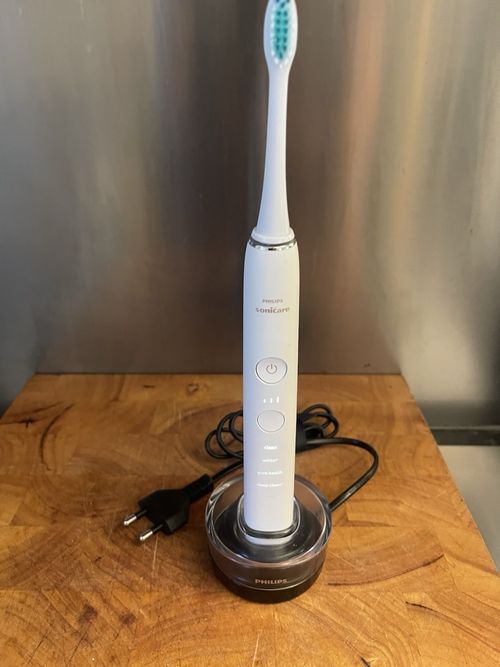 Philips Sonicare DiamondClean Set — image 4