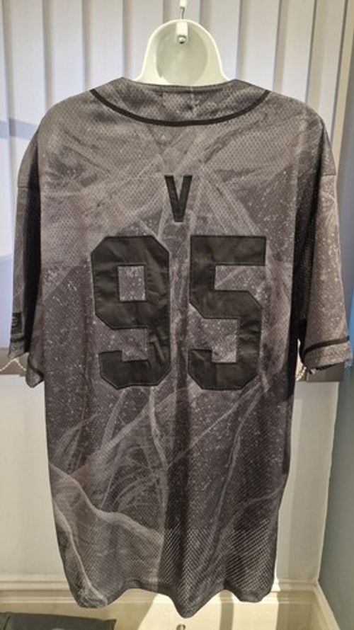 BTS V KIM TAEHYUNG Arirang World Tour OFFICIAL Jersey XL/XXL