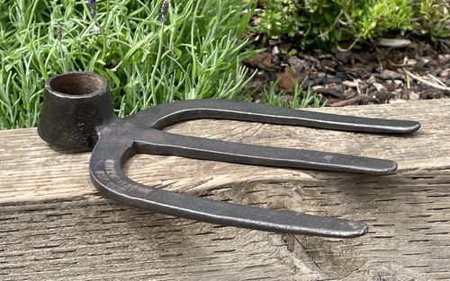 Vintage BRADES Canterbury Hoe Head Drag Fork 3 Prong Cultivating Digging Tool — image 3