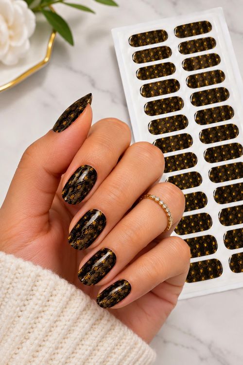 Self-Adhesive Glitter Full Wrap Nail Strips, Black/Gold Stars, Medium Halloween  — image 1
