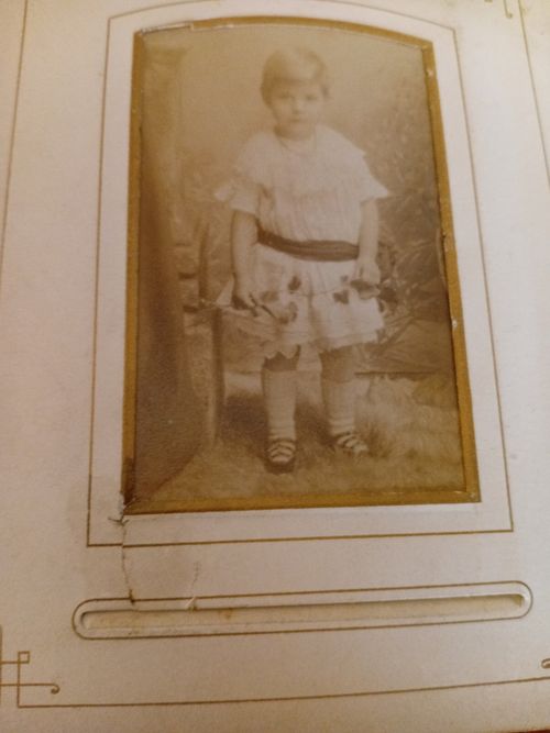 Antique Victorian Leather Photo Album 36 Cabinet Cards CdV D.R.P. ANGEM — image 24