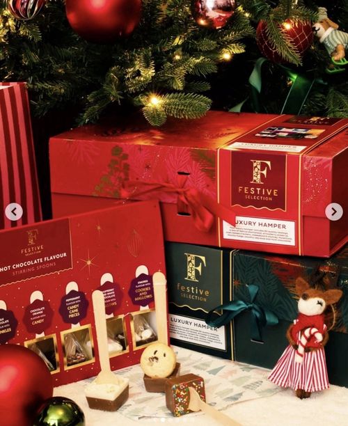 Festive Selection Luxury Christmas Food Hamper Ideal Xmas Gift Hamper Box 1.4kg — image 3