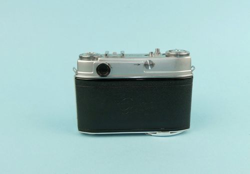 1957 Kodak Retina IIIc (Type 021 II) rangefinder outfit. Cased with three lenses — image 7