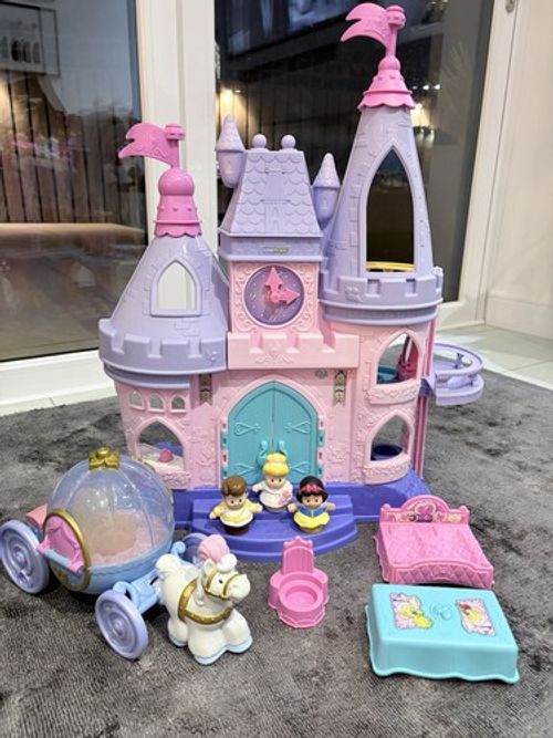 Fisher Price Little People Disney Princess Songs Palace 2012 & Cinderella Coach