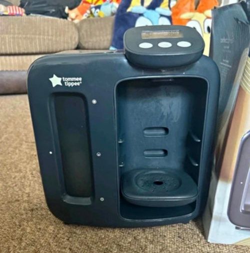 Tommee Tippee Perfect Prep Formula Feed Maker, Black, LCD Display — image 1