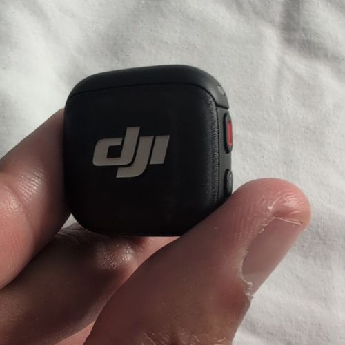 DJI Mic 3 Wireless RX/TX Clip-On Mic Kit w/ Charging Case, USB-C, Black — image 6
