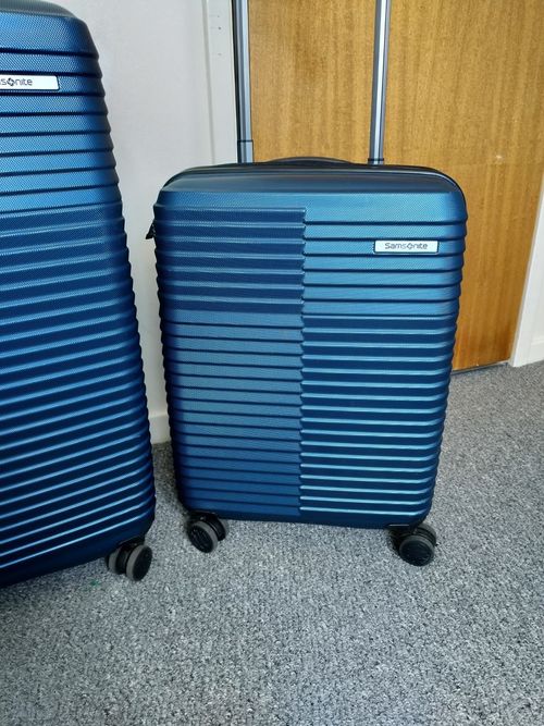 Samsonite Stack-IT 2 Piece Hardside Suitcase/Luggage Set Of 2  Wheel Spinner... — image 3