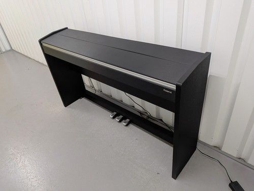 Roland F120R compact slim size Digital Piano in black finish stock # 26330