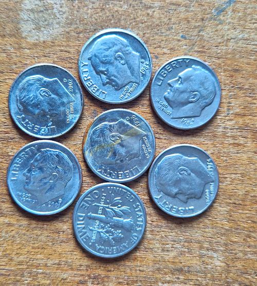 Lot of 7 US Roosevelt Dimes 1987 1996 2002 2004 Uncertified Ungraded — image 1