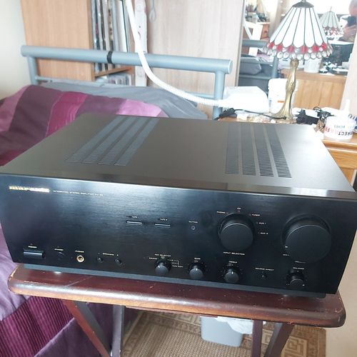Marantz PM-68 Integrated Stereo Amplifier 95 w x 2 into 8 homes — image 1