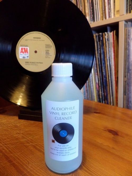 VINYL RECORD CLEANING FLUID. 500ml.1000'S OF DELIGHTED CUSTOMERS WORLDWIDE.