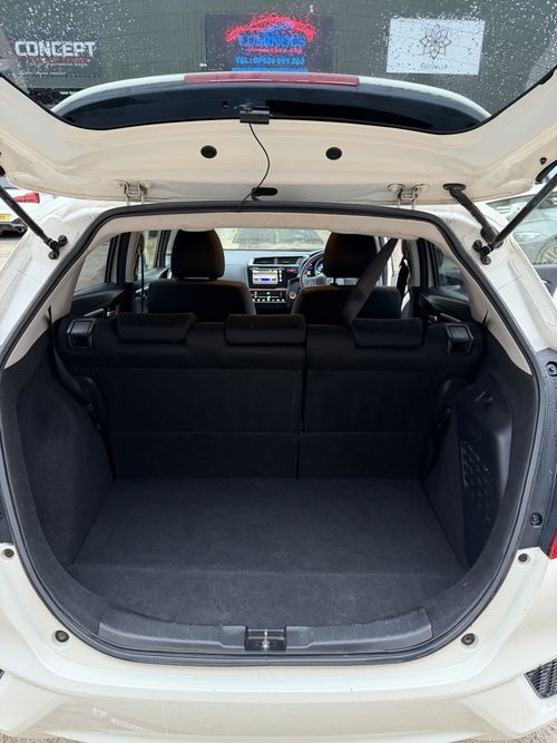 Honda Fit — image 8