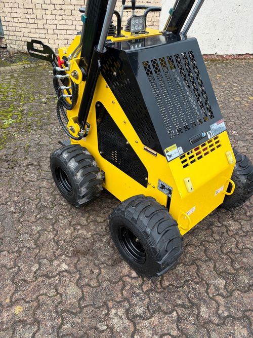 Brand New 2026 18HP Mini Skid Steer Loader — image 16