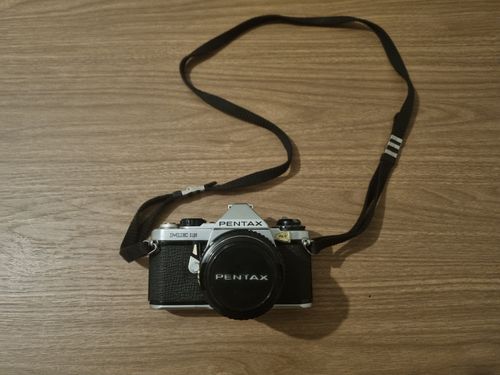 Pentax ME Super 35mm SLR Film Camera - Black & Silver + Well Used Leather Case — image 3